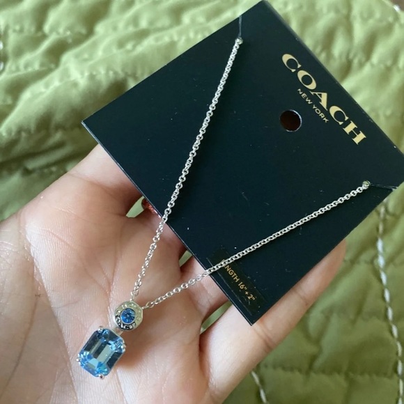 Coach neckless - Picture 1 of 4